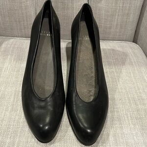 Stuart Weitzman Black Leather Pump-10